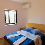 Casa Do Tojal - Um Refugio Nas Montanhas Minhotas 펜션